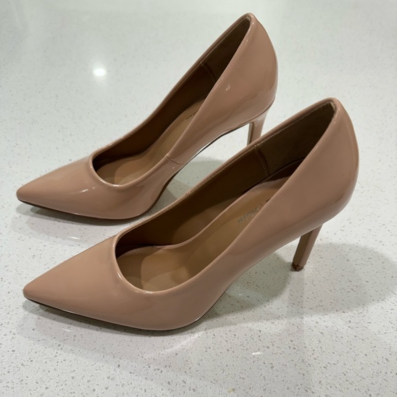Call It Spring Brand New Nude/Light Blush Heels Sz 6 - Picture 1 of 3